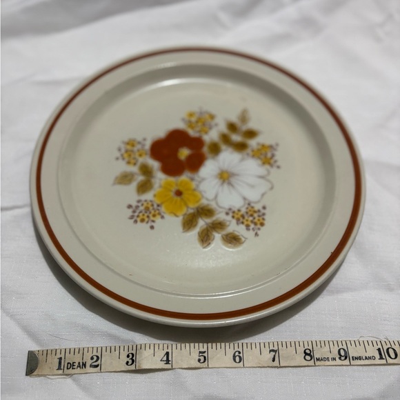 Vintage Stoneware Floral Patterned Ceramic Plate - Picture 1 of 4